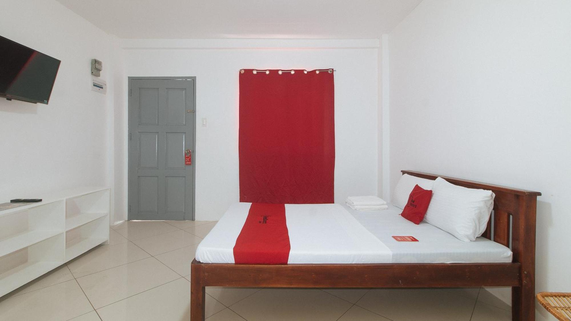 Reddoorz At Fat J Apartelle Mactan 세부 외부 사진