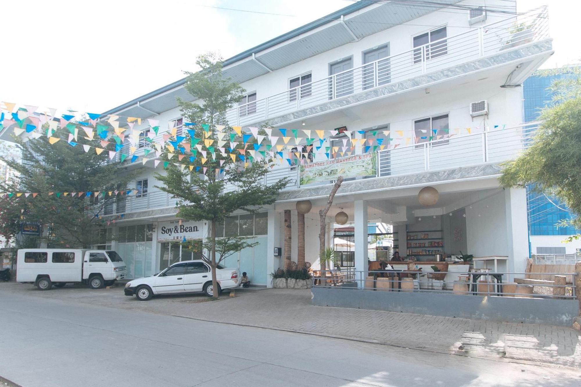 Reddoorz At Fat J Apartelle Mactan 세부 외부 사진