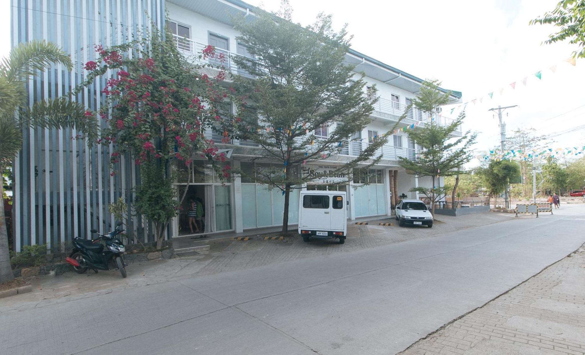 Reddoorz At Fat J Apartelle Mactan 세부 외부 사진